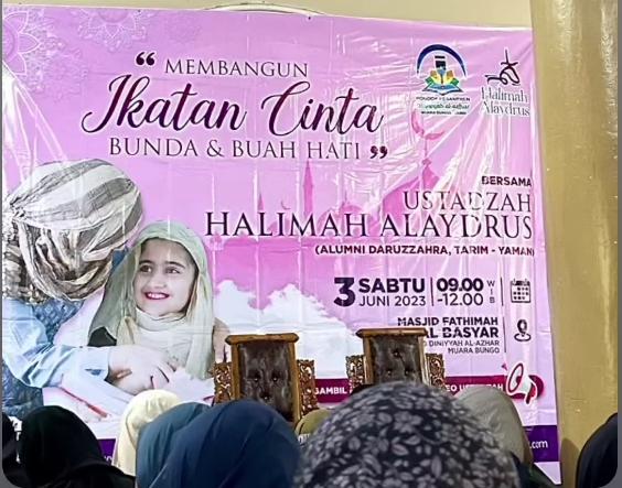 Kajian Muslimah Di Masjid Fatimah Diaz Ustadzah Halimah Alaydrus Doakan Diniyyah Al Azhar 