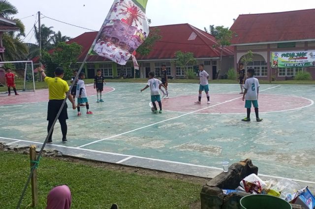 The Winner! Tim Futsal SD IT Diniyyah Al-Azhar Libas SDN 101