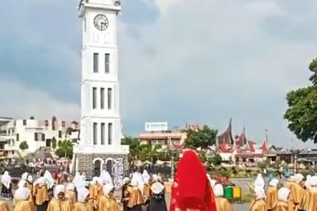 Meriah, DIAZ Spectacular Marching Band Show di Bukittinggi Tampil Epic!