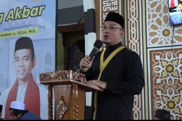 Hadirkan UAS, Diniyyah Al-Azhar Gelar Parenting Akbar, Direktur: Tugas Pokok Orangtua Bagaimana Memberikan Pendidikan yang Cukup kepada Anaknya