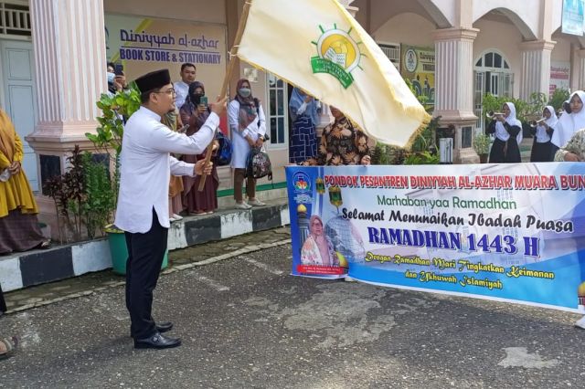 Meriah! Tarhib Ramadhan 1443 Hijriah Pondok Pesantren Diniyyah Al-Azhar Bungo Jambi, Ini Pesan Ustadz H.M Zulfadhli