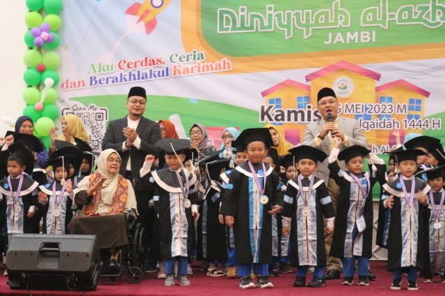 Sukses! PAUD Islam Diniyyah Al-Azhar Jambi Gelar Haflah Akhirussanah