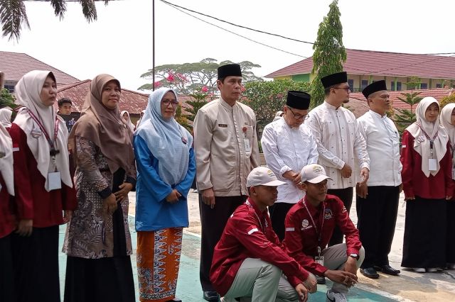 Lepas PPM Diniyyah Al-Azhar, Asisten II Jambi Apresiasi Kegiatan Menciptakan Multiplayer Efek