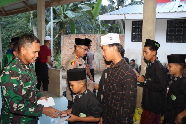 Dandim 0416 Bute dan Kapolres Bungo Silaturahmi Ke Ponpes Babul Mua'rip Dusun Sungai Telang