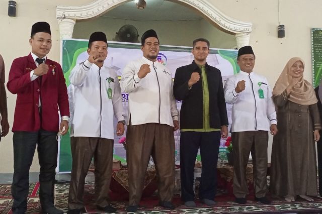 Yuk Simak Parenting Skill Wali Santri Diniyyah Al-Azhar Bungo oleh Ustadz Ikrar Anshori